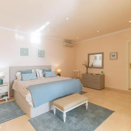 Macondo Hills Vila