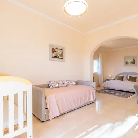 Vila Macondo Hills *