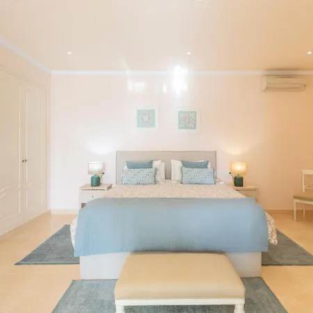 Villa Macondo Hills *
