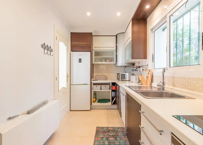 Macondo Hills Villa *